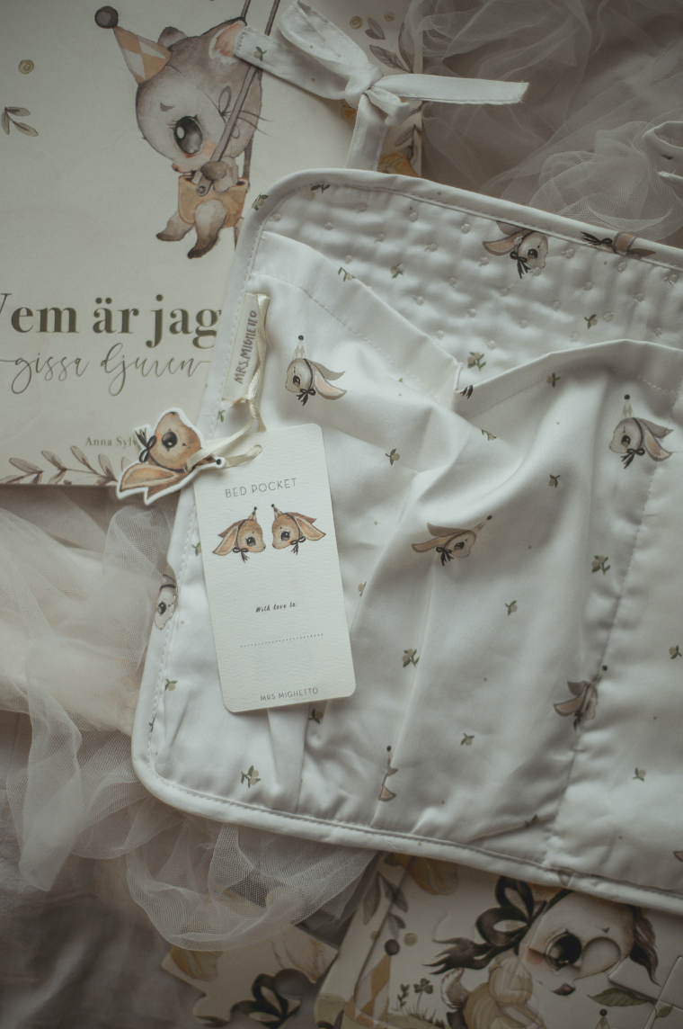 Mrs Mighetto Sängficka vit