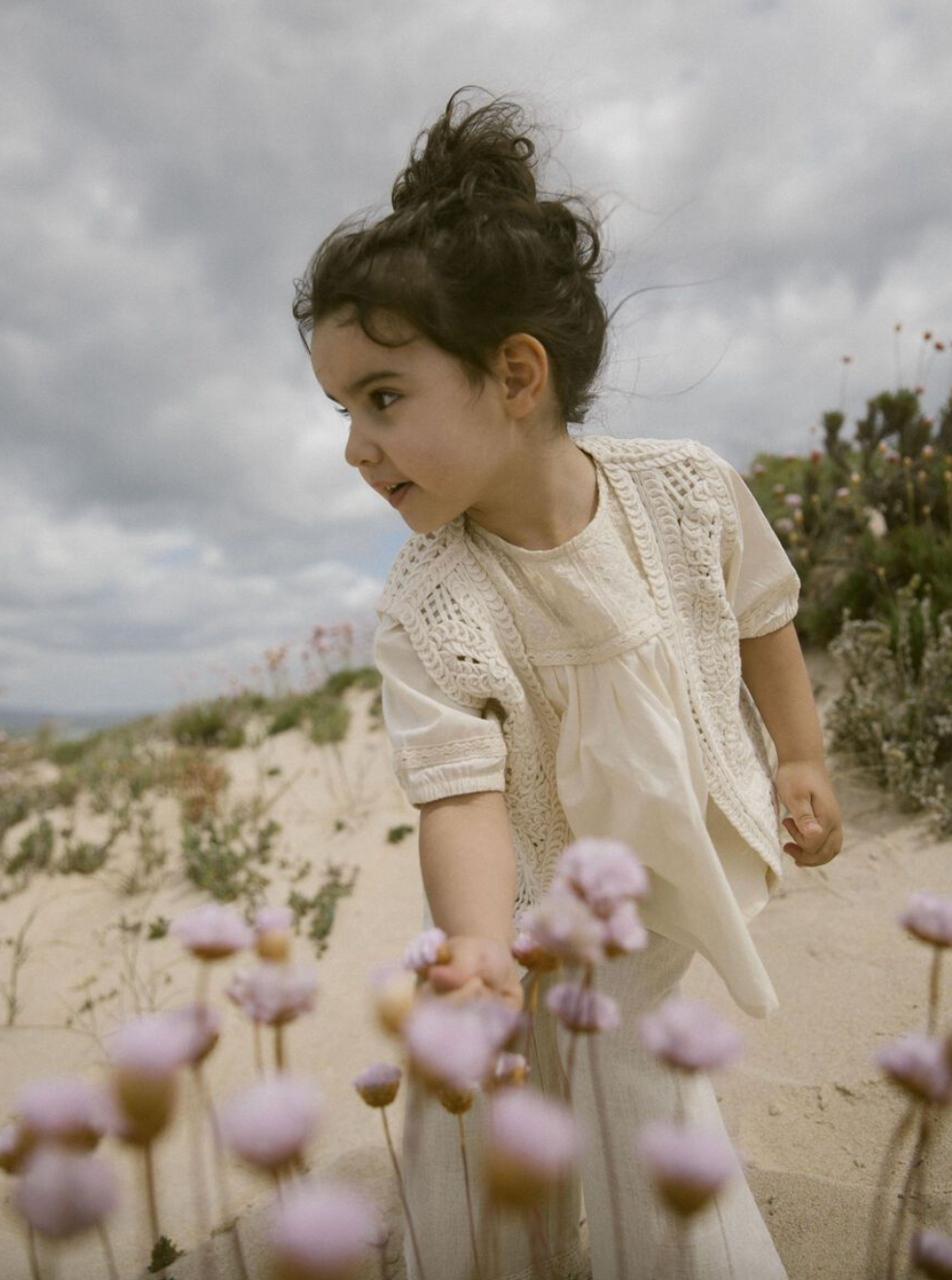 SISTA CHANSEN stl.110/116 - Lil' Atelier stickad väst