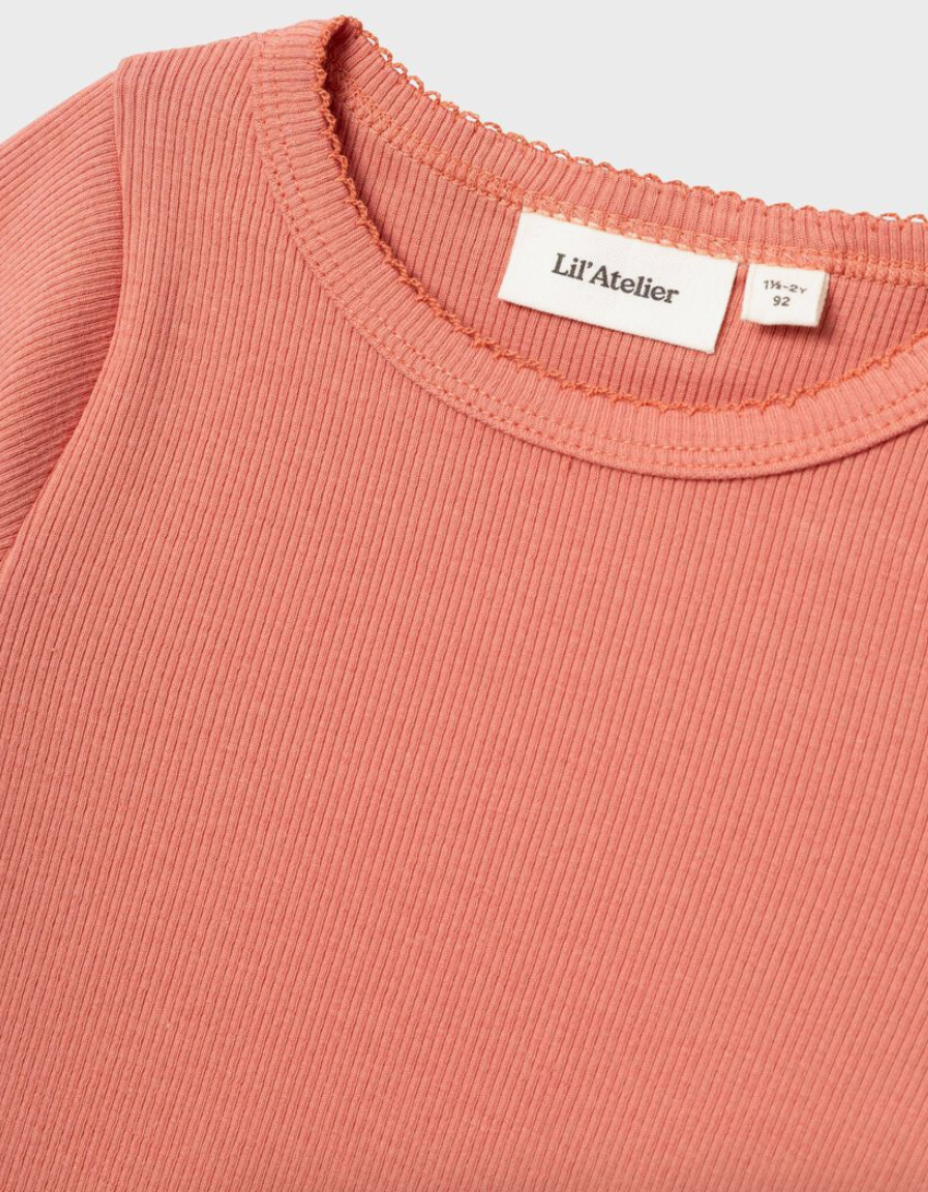 SISTA CHANSEN stl122/128 Lil' Atelier Långärmad topp