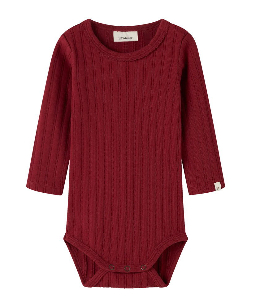 EKOLOGISK BOMULL BODY - NBFRITA SIG LS SLIM BODY LIL - RED DAHLIA