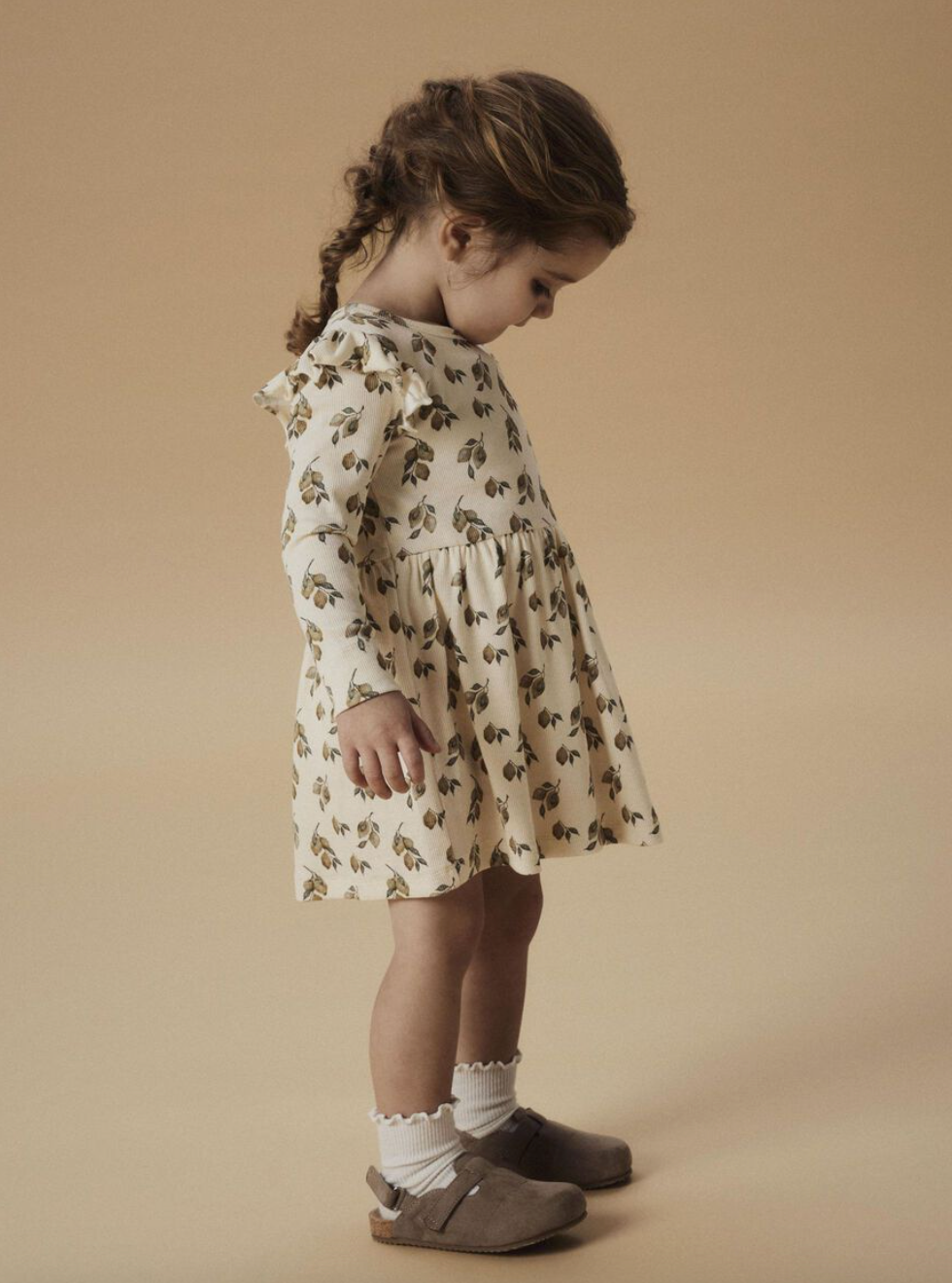 Lil' Atelier MINI  KORTÄRMAD KLÄNNING - Turtledove/Lemon